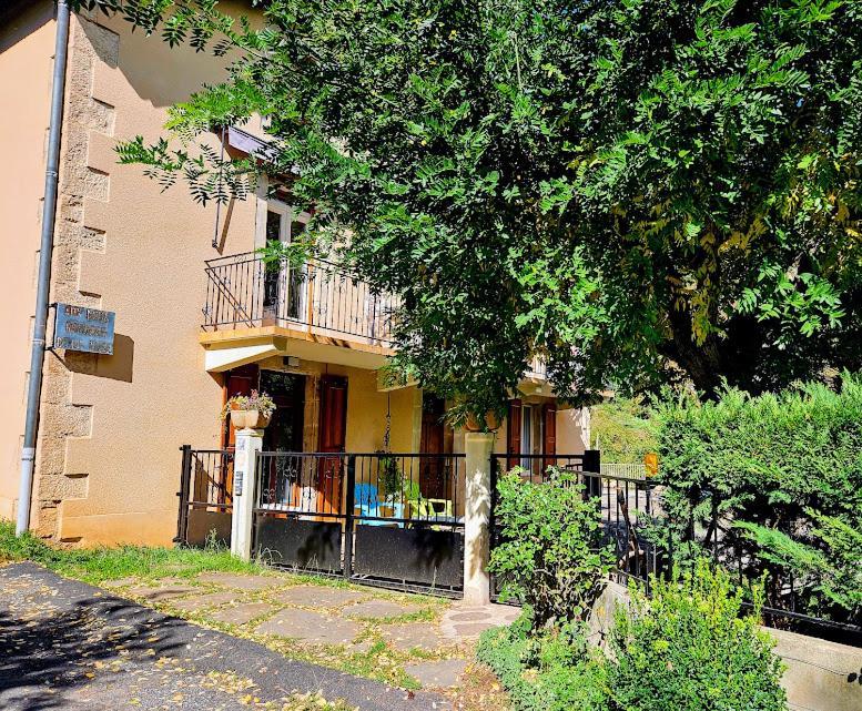 Aux Doux Refuges De La Muse Apartment Montjaux